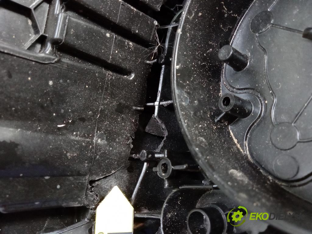 Skoda Kodiaq 0 Reflektor: Vľavo: 566941015H
