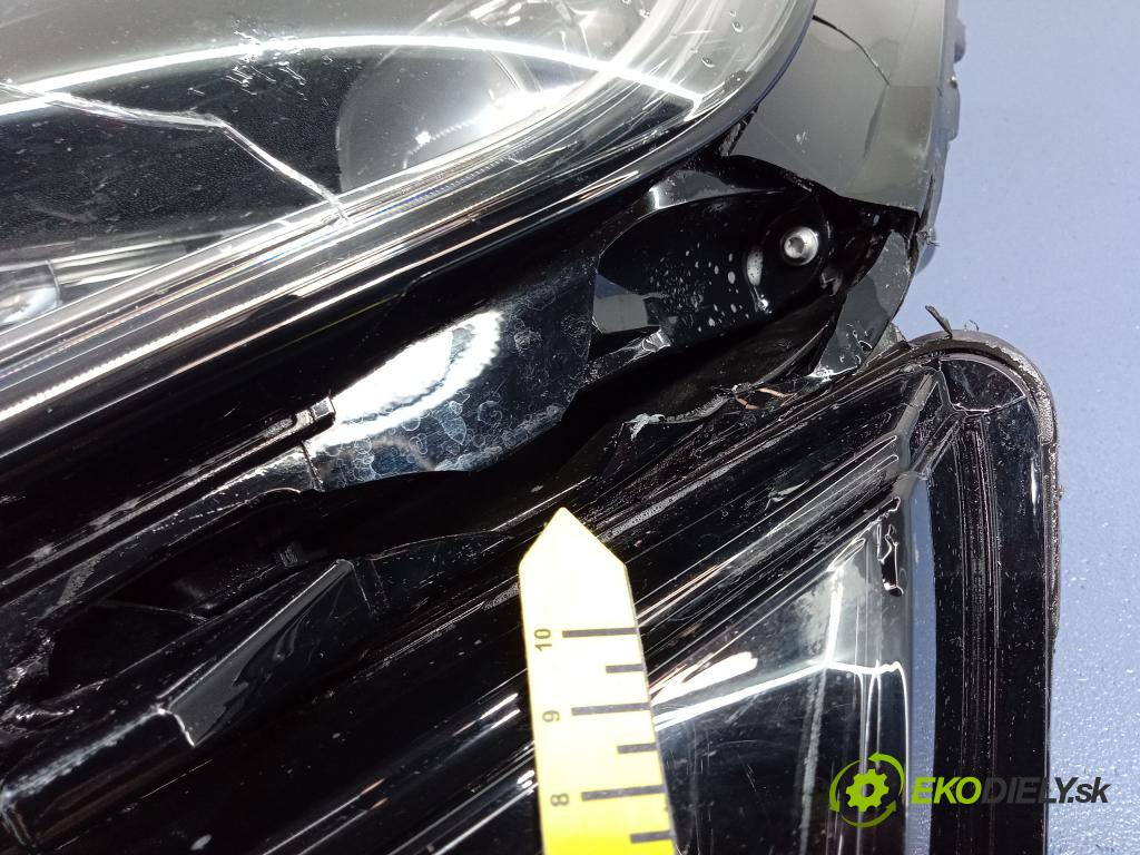 Skoda Kodiaq 0 Reflektor: Vľavo: 566941015H