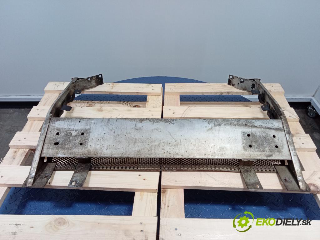 Land Rover Freelander 1999 výztuha Čelní / stěna Přední 01