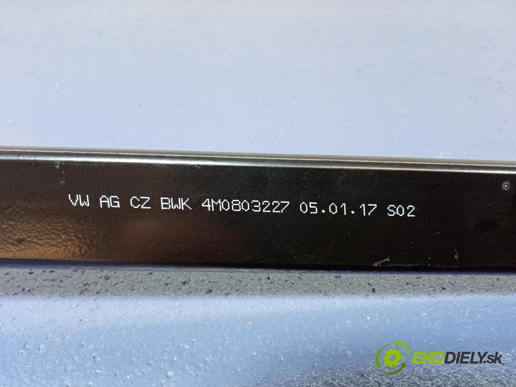 Bentley Bentayga 2018 výztuha Čelní / stěna Přední 4M0803227