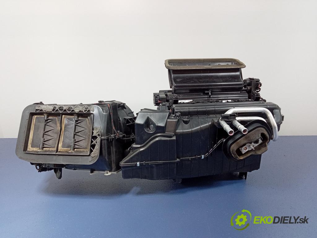 Bentley Bentayga 2018 radiator 4M1820005AA