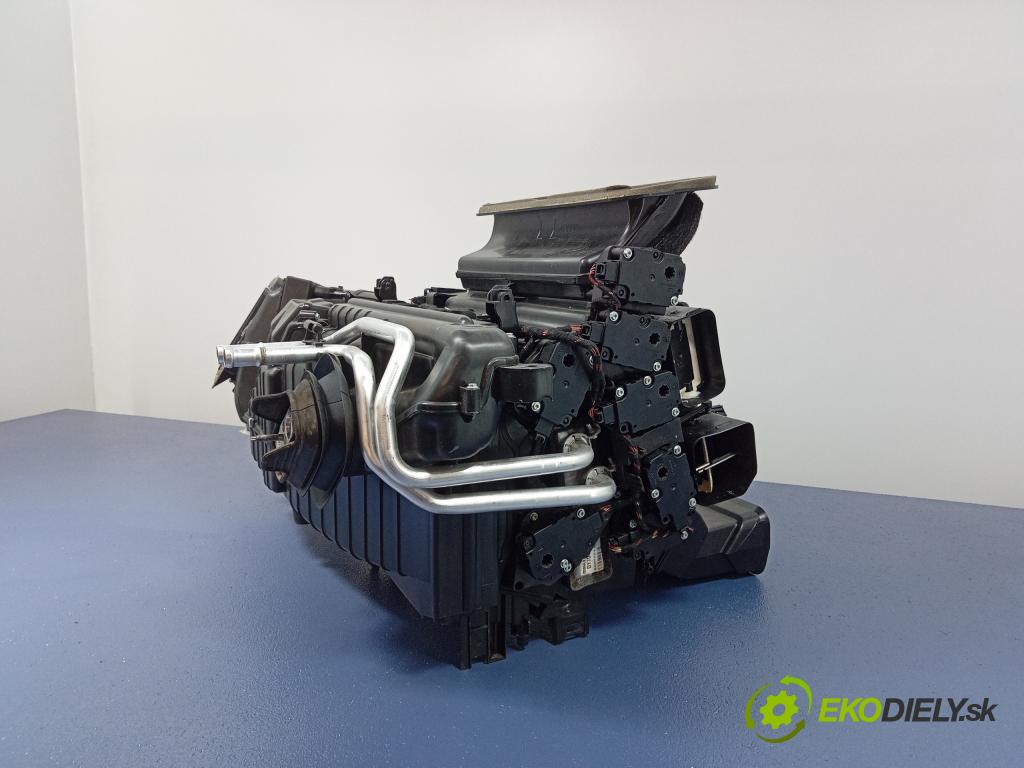 Bentley Bentayga 2018 radiator 4M1820005AA