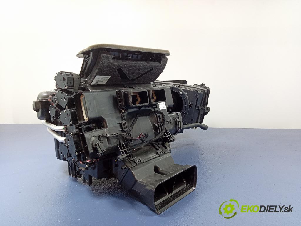 Bentley Bentayga 2018 radiator 4M1820005AA