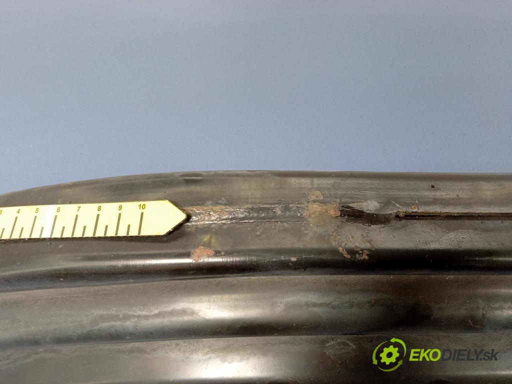 Fiat Stilo 2002 výztuha narazník Přední 01