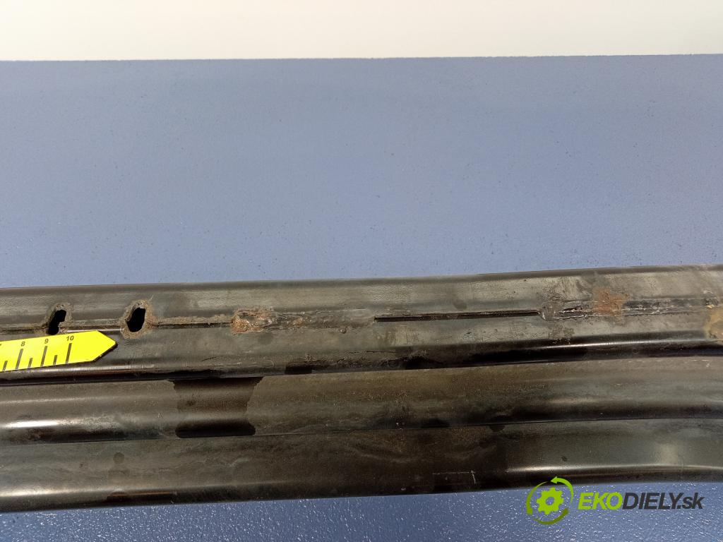 Fiat Stilo 2002 výztuha narazník Přední 01
