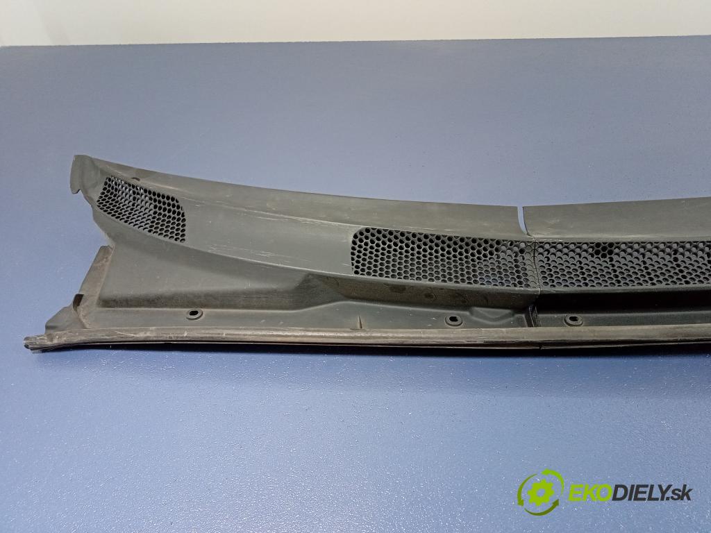 Toyota Yaris 2001 torpédo 55782-0D010