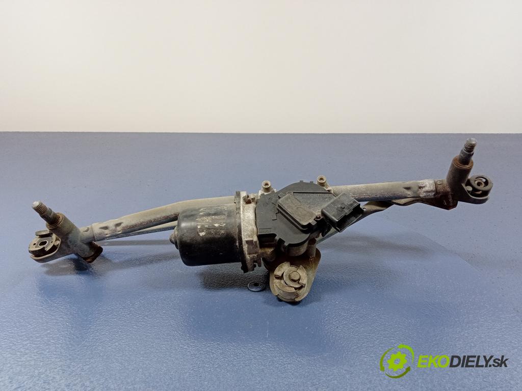 Citroen C3 2003 mechanizmus motor: Stierače: Predná časť: 01