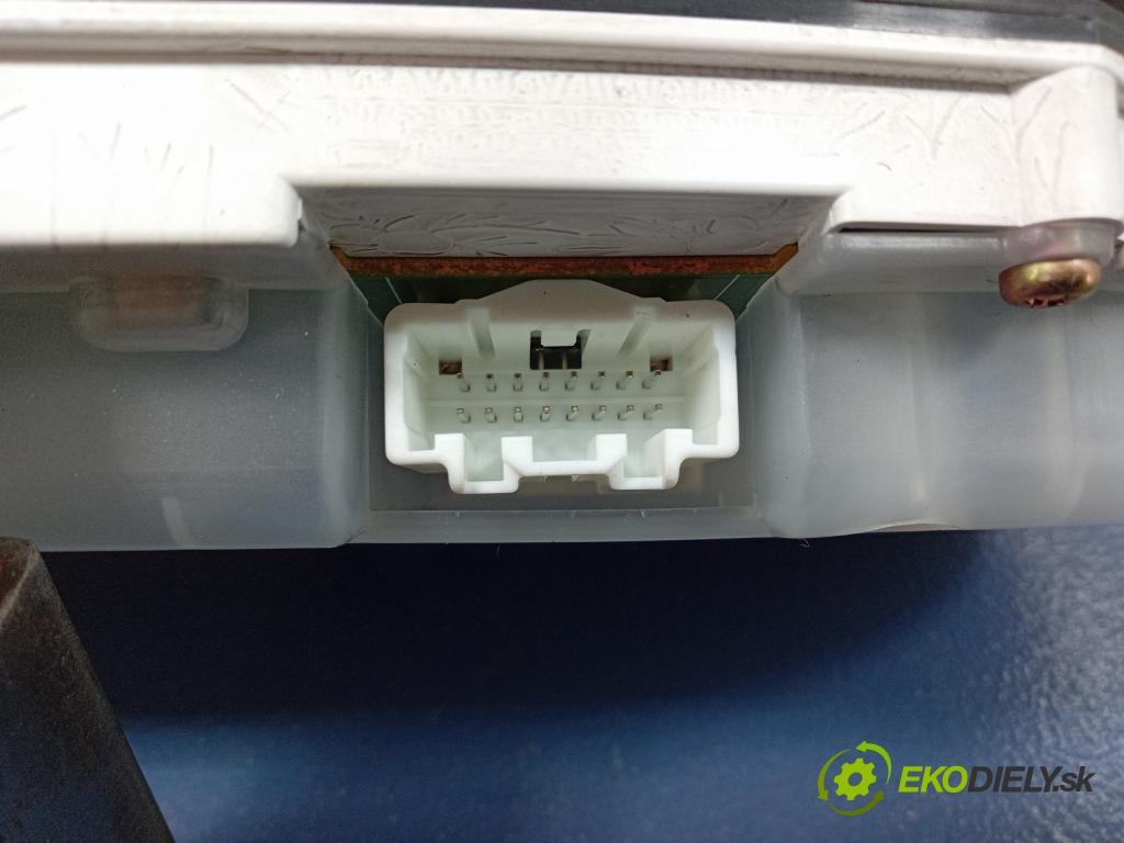 Mazda 3 2005 prístrojovka/ budíky BN9J