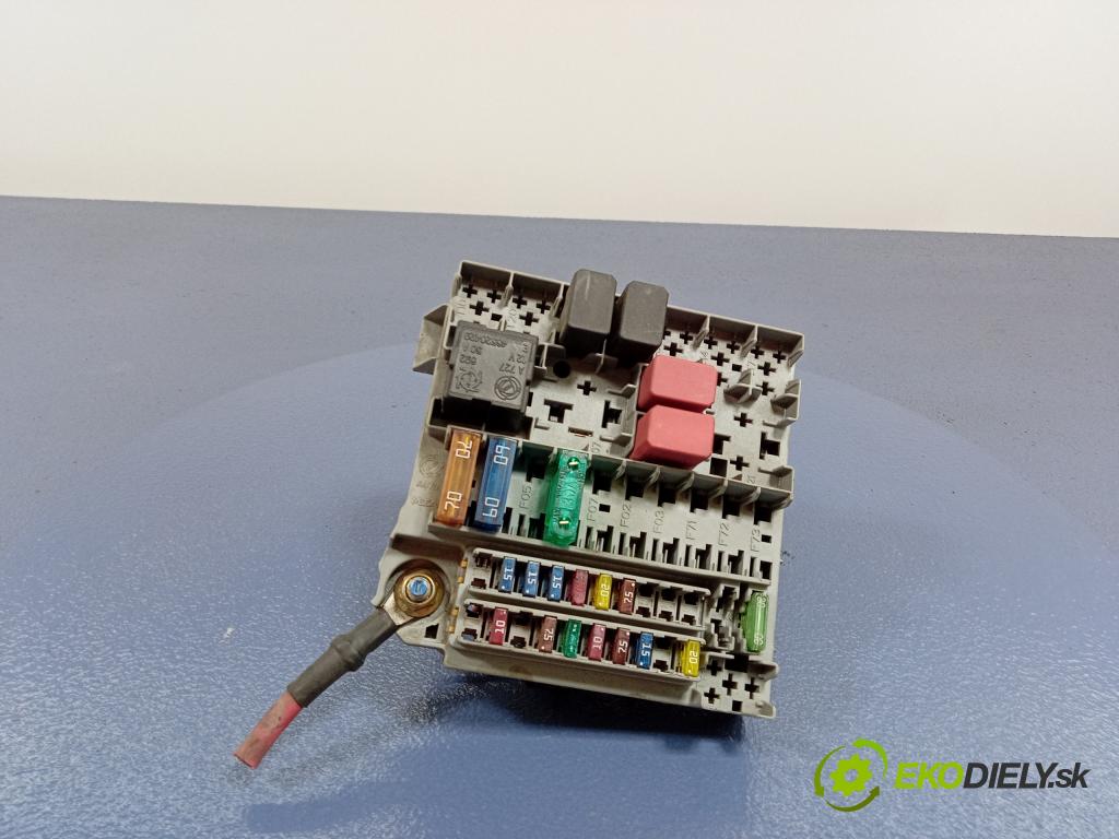 Fiat Panda 2004 skříňka Pojistky 46841645