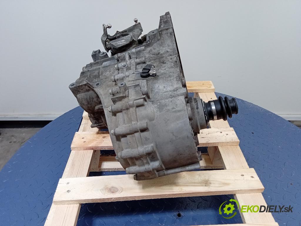 Ford Galaxy 2001 prevodovka Výbava: Manualna FPJ