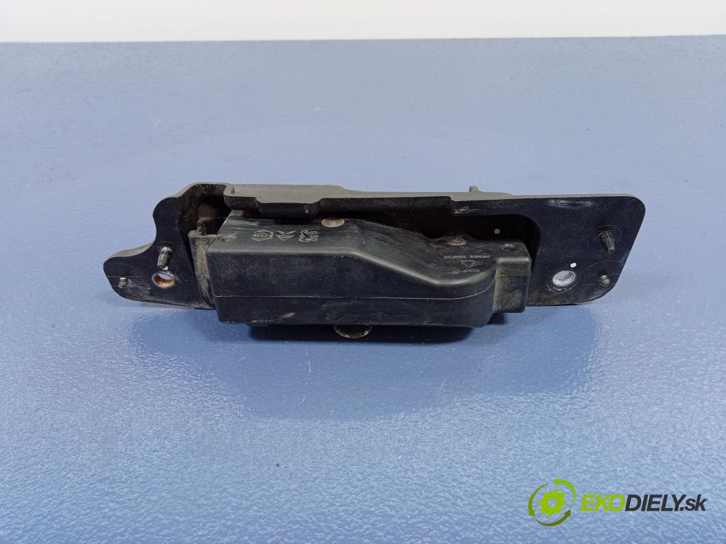 Citroen C2 2005 zámek Klapky: Kufr 9652301980