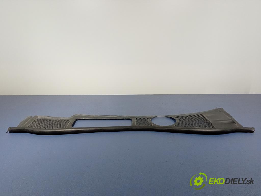 Audi A4 1999 torpédo 8D1819417A