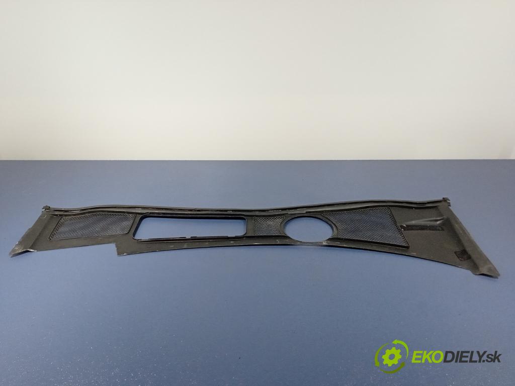 Audi A4 1999 torpédo 8D1819417A