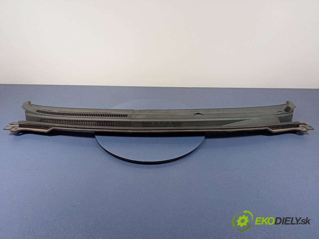 Toyota Corolla verso 2004 torpédo 55709-13030