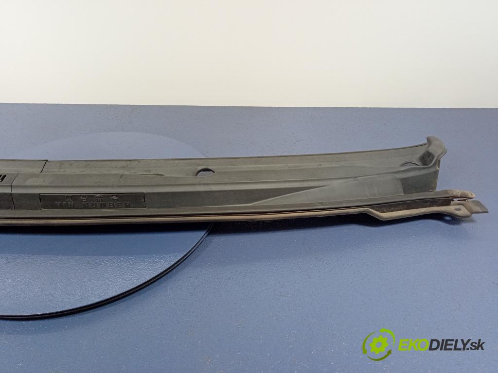 Toyota Corolla verso 2004 torpédo 55709-13030