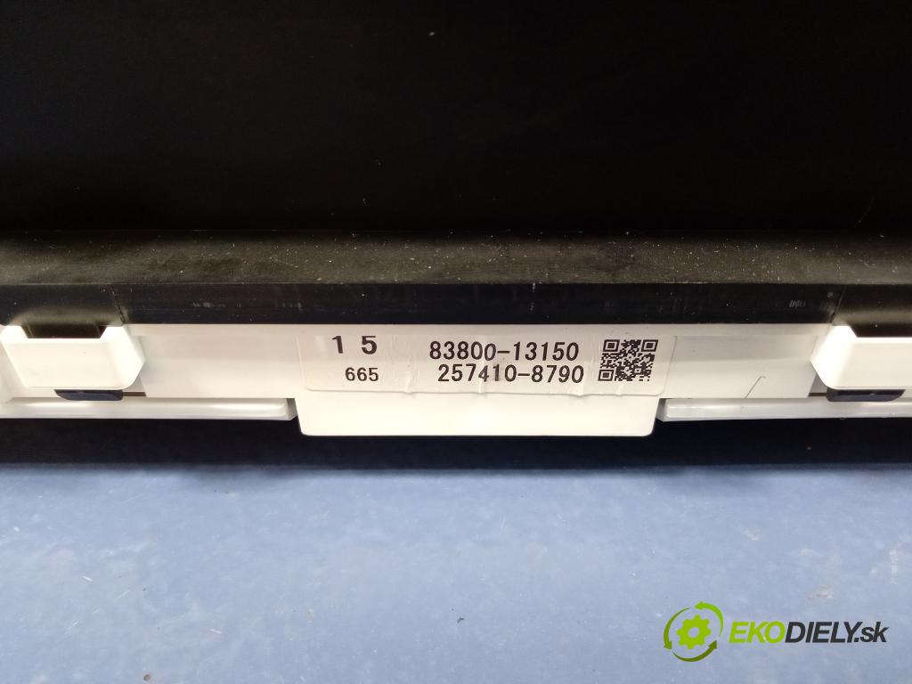 Toyota Corolla verso 2004 prístrojovka/ budíky 83800-13150