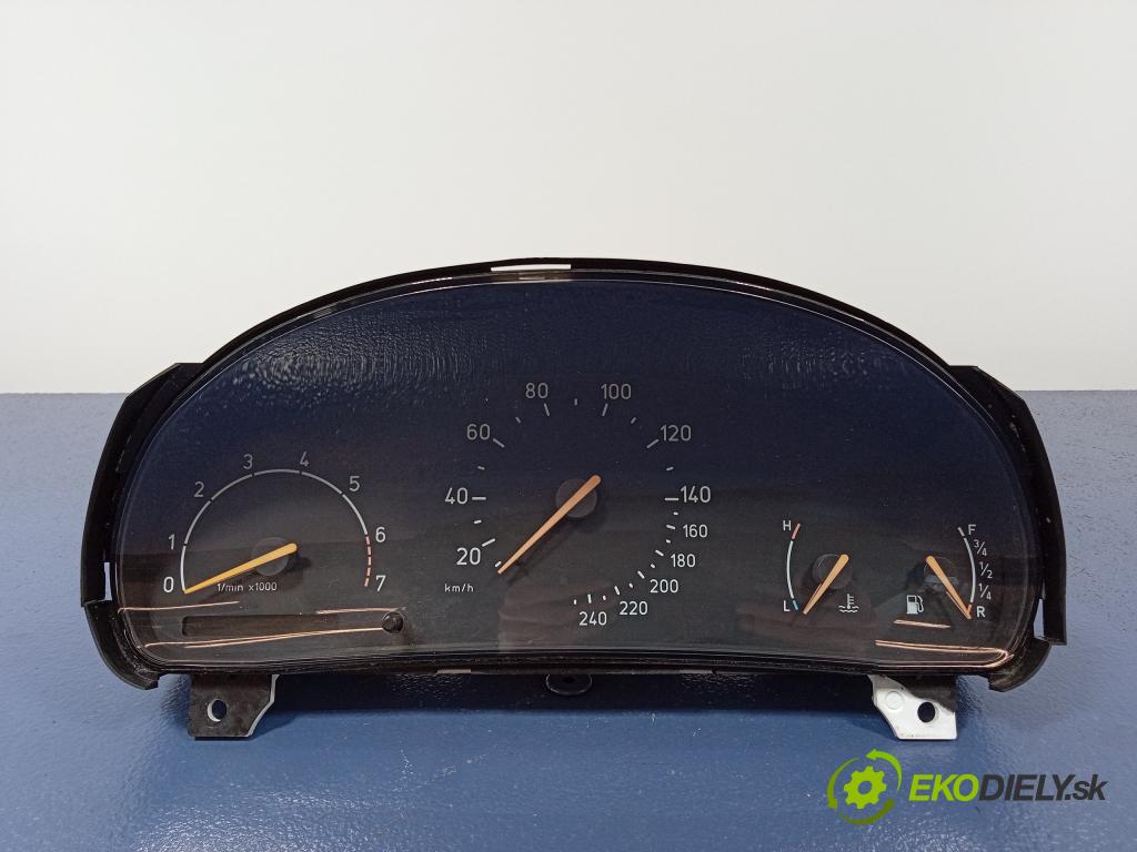 Saab 9-5 1999 prístrojovka/ budíky 5042007