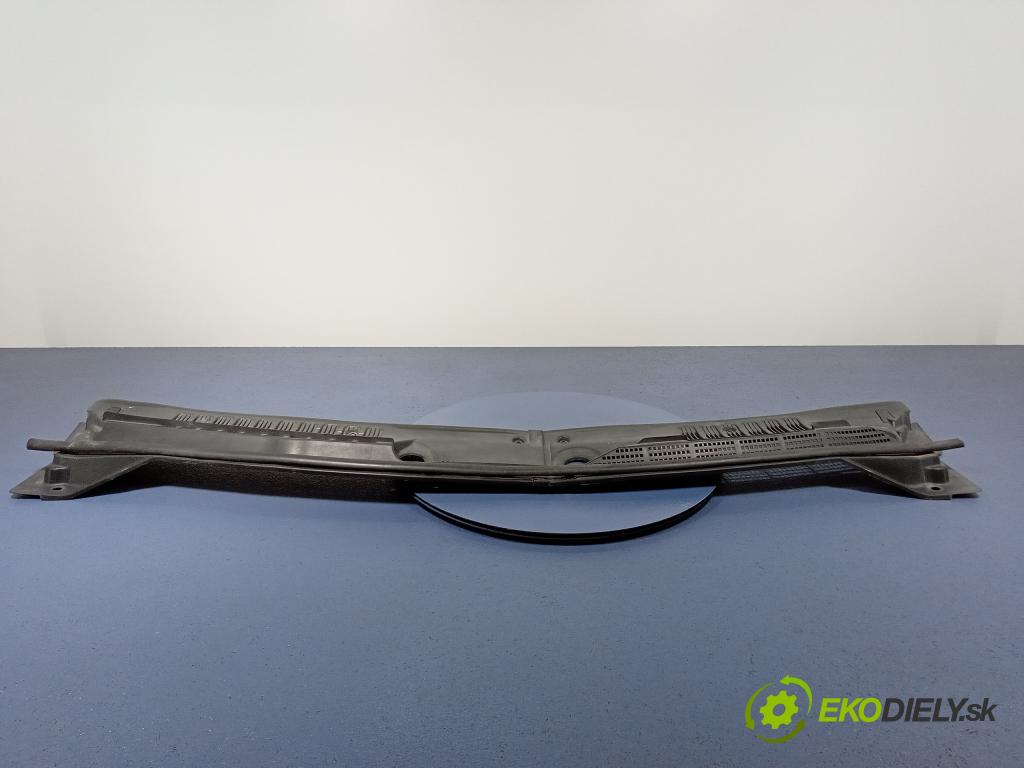 Nissan Almera 2005 torpédo 66862BU200