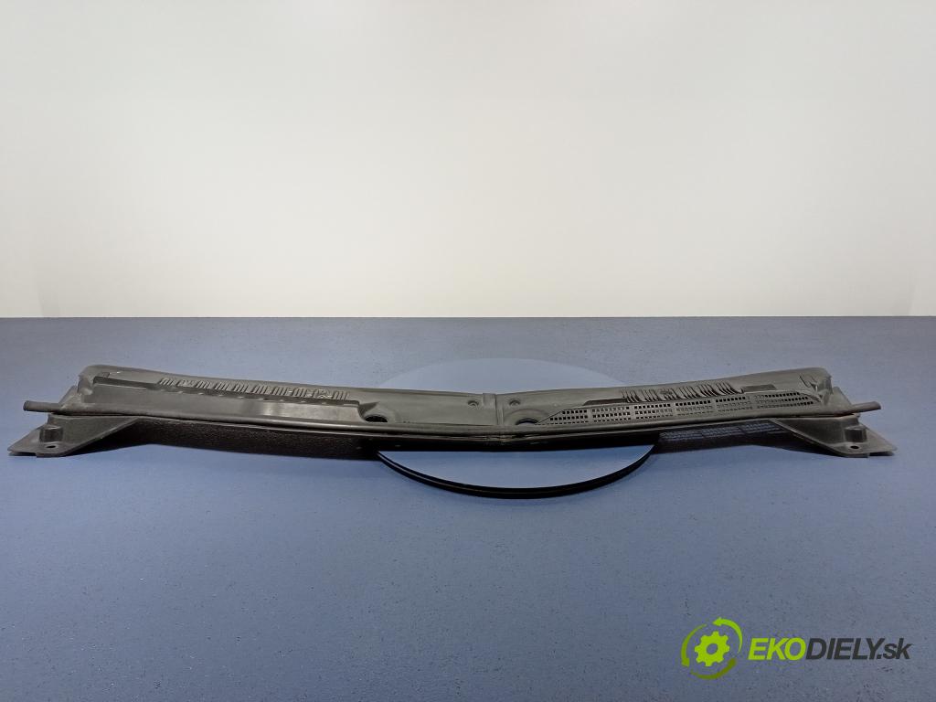 Nissan Almera 2005 torpédo 66862BU200