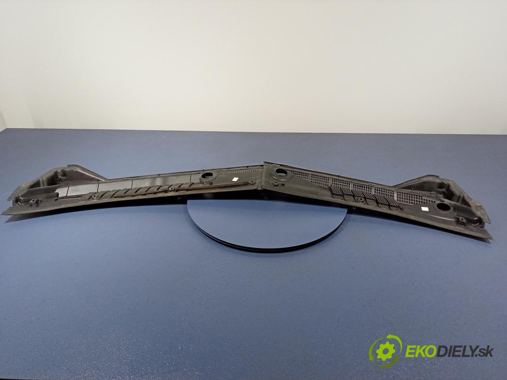 Nissan Almera 2005 torpédo 66862BU200