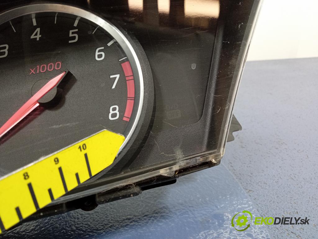 Nissan Primera 2003 prístrojovka/ budíky AU862