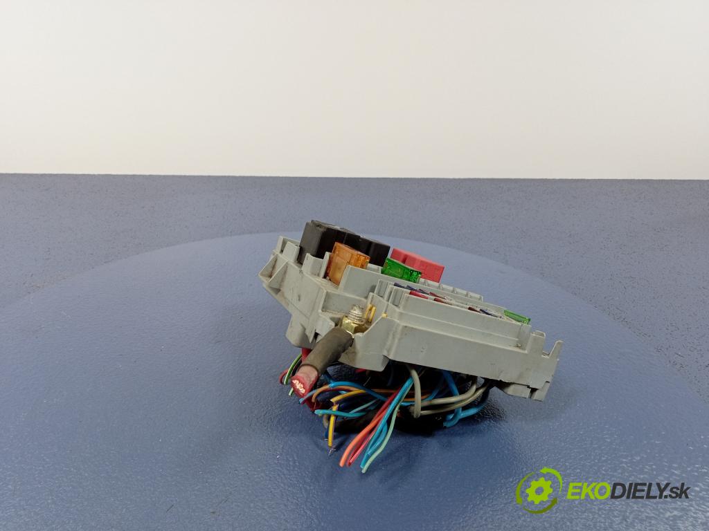 Fiat Panda 2004 skříňka Pojistky 46841645