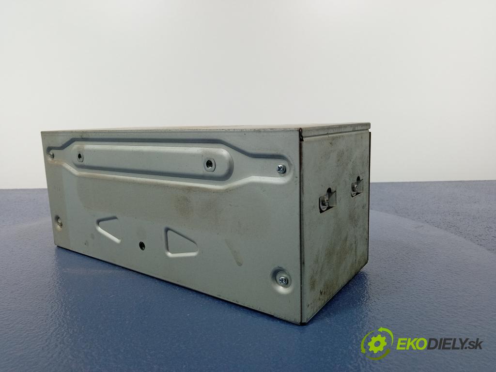 Volvo S80 1999 Zesilovač: Radio Navigace 9472632