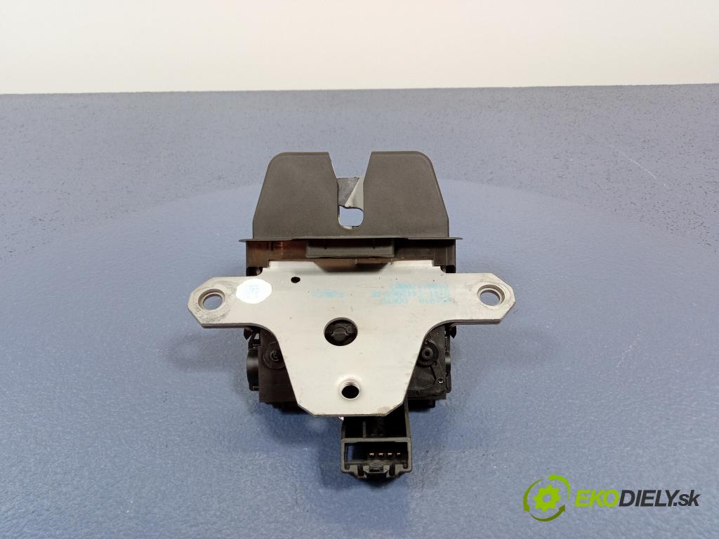 Ford Kuga 0 zámek Klapky: Kufr 8V41-S442A66-AE