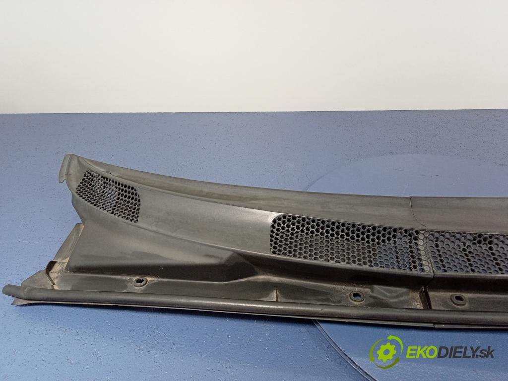 Toyota Yaris 2005 torpédo 55781-0D010