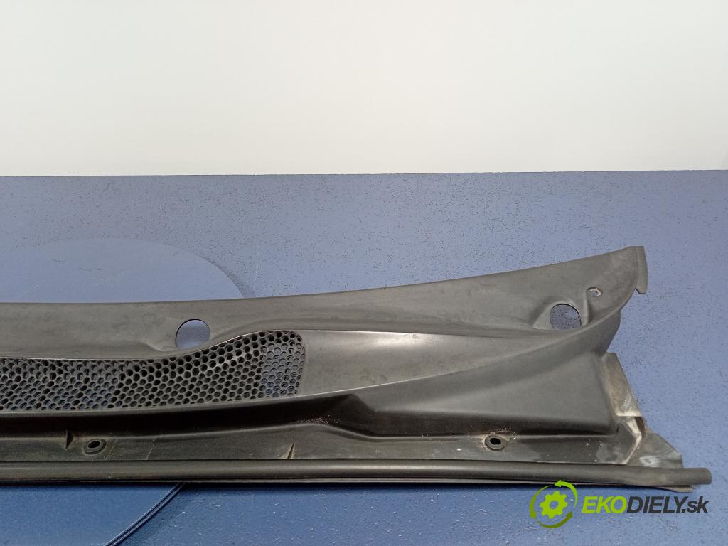 Toyota Yaris 2005 torpédo 55781-0D010