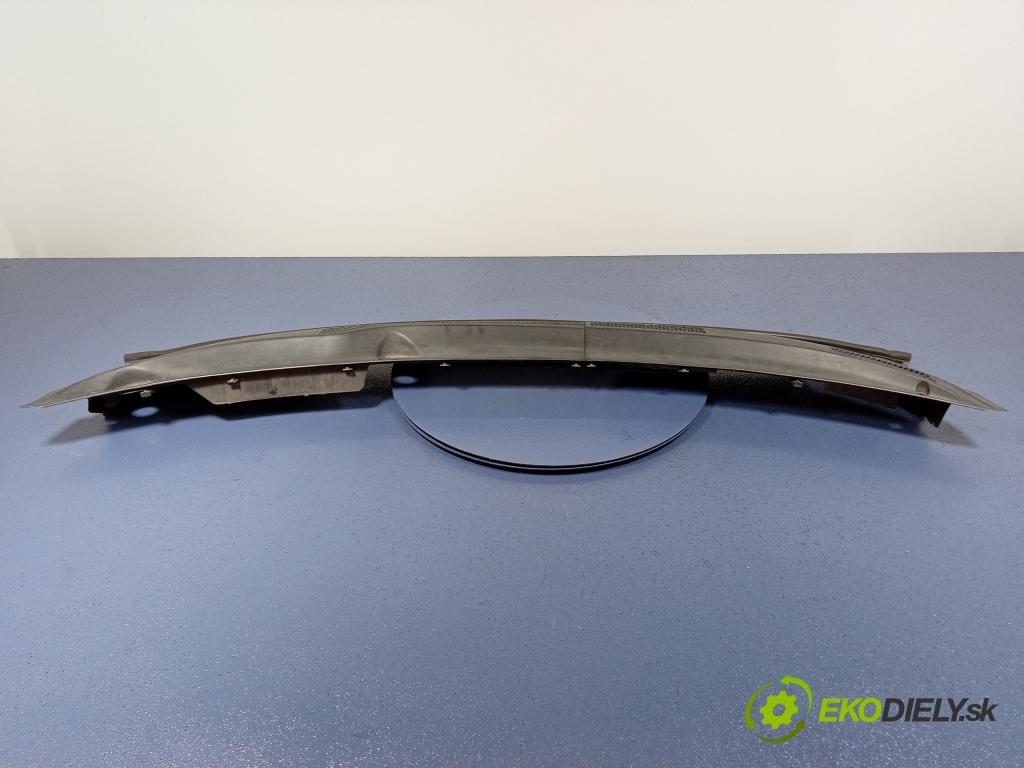 Toyota Yaris 2005 torpédo 55781-0D010
