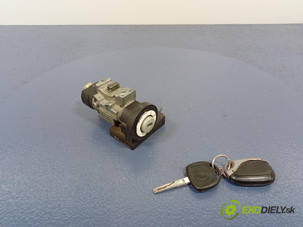 Opel Sintra 1997 řídící jednotka Motor: 0261203548