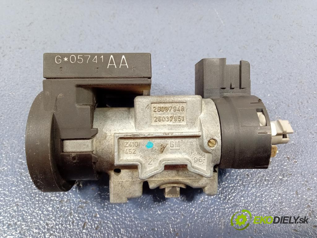 Opel Sintra 1997 řídící jednotka Motor: 0261203548