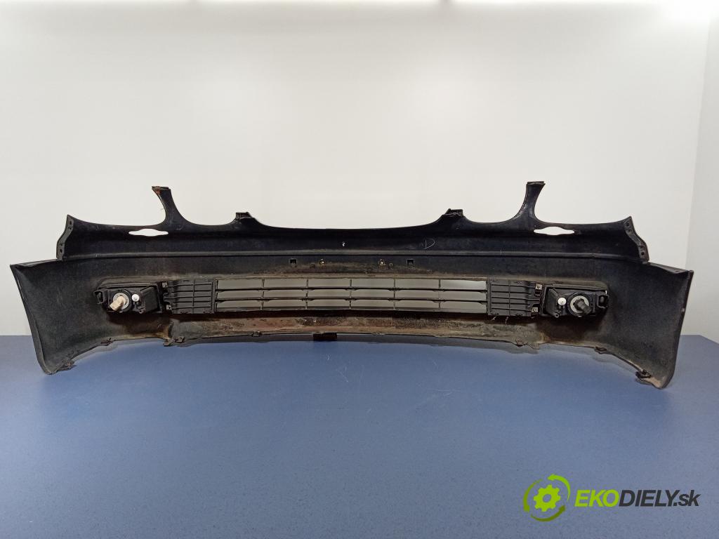 Lexus IS 1999 nárazník Přední 202 Black Onyx