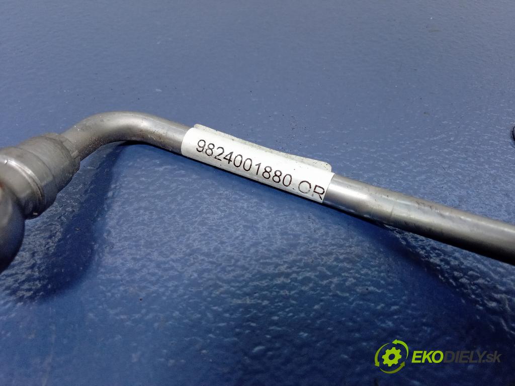 Peugeot 3008 0 Olejový: 9824001880