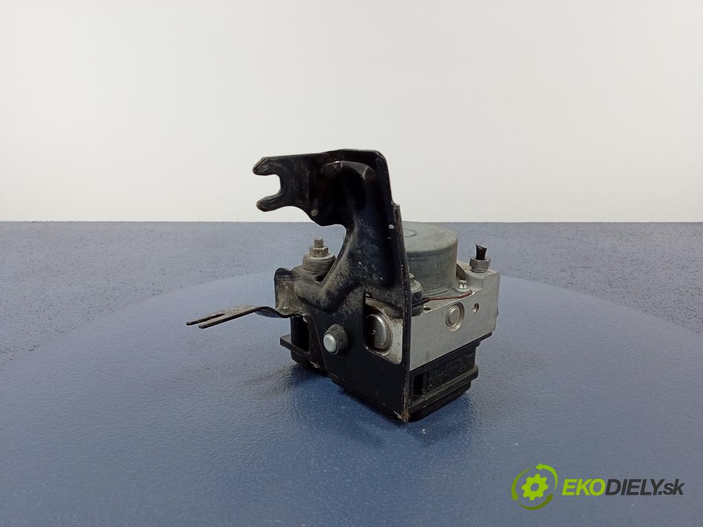 Nissan Note 2009 čerpadlo ABS x 476609U100