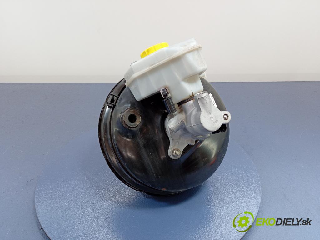 Porsche Cayenne 2013 servo Brzdní: 7P0612101F