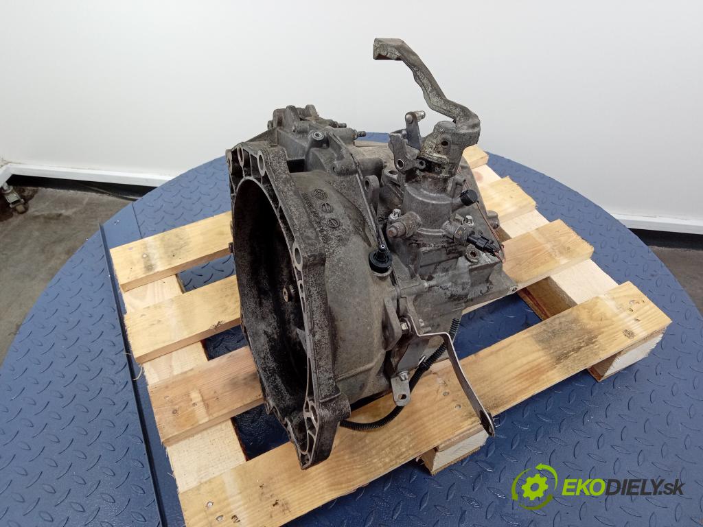 Opel Signum 2003 prevodovka Výbava: Manualna F40