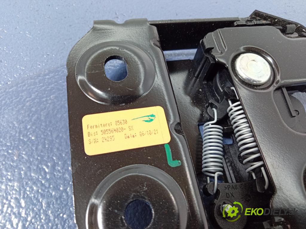 Alfa romeo Stelvio 2021 zámek Klapky: Kufr 505564020