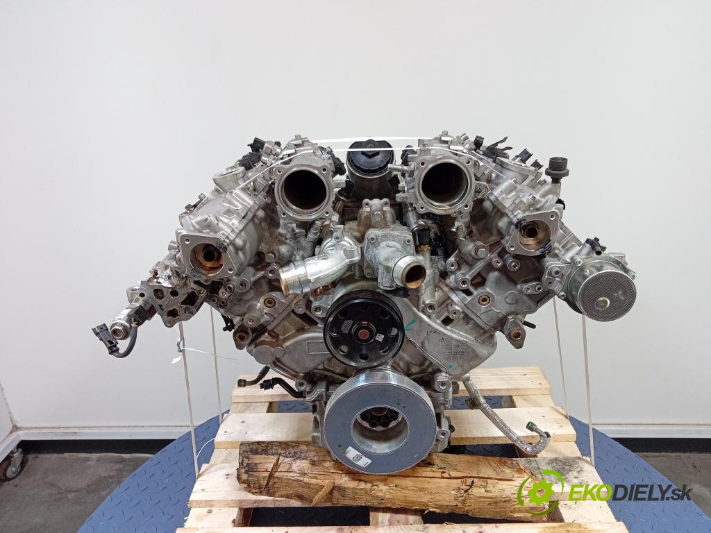 Alfa romeo Stelvio 2021 motor Benzín 01