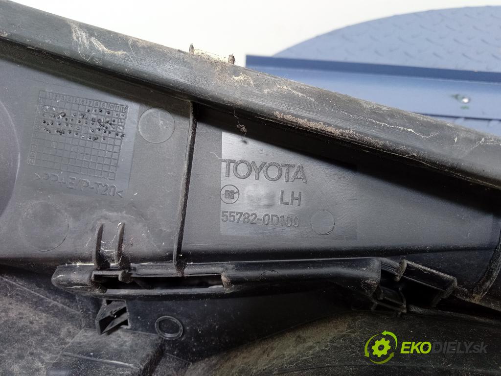 Toyota Yaris 2009 torpédo 55781-0D100