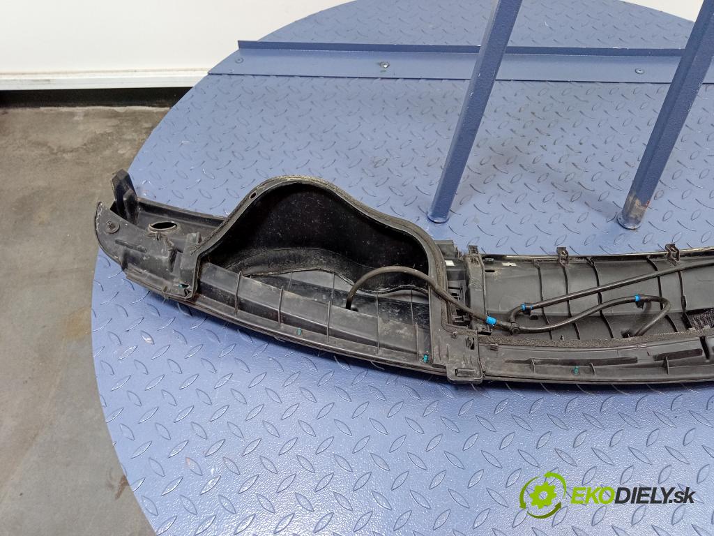 Toyota Yaris 2009 torpédo 55781-0D100