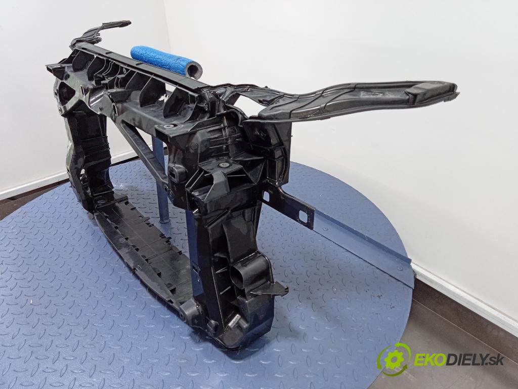 Audi A3 0 výztuha Čelní / stěna Přední Z4826007V0