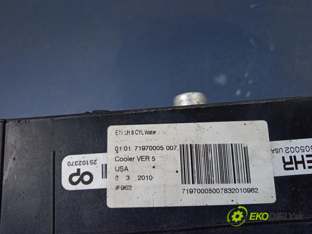 Bmw X6 2010 Chladič: oleja 51717180625