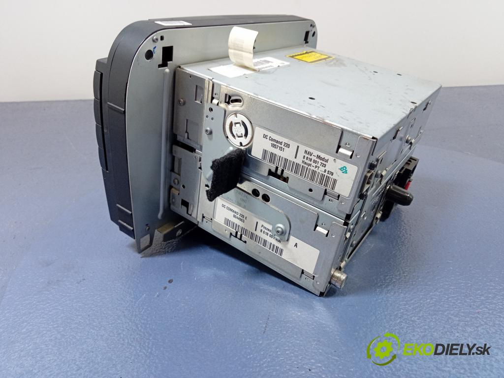 Mercedes S-klasa 2003 Radio I Navigácia: A2208205889