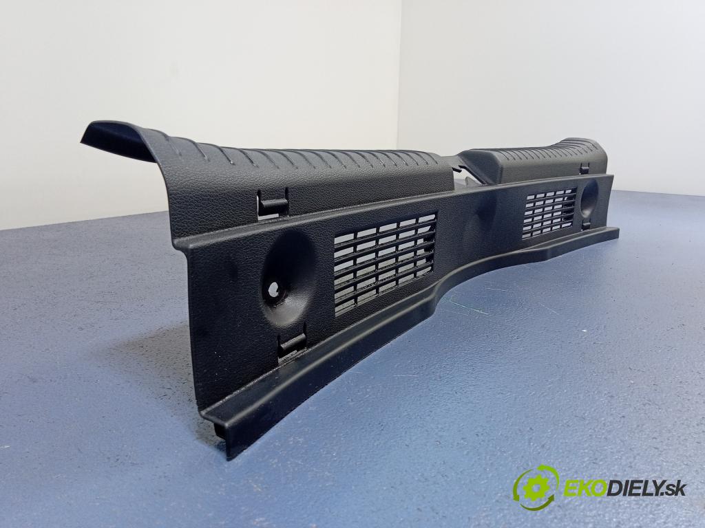 Kia Ceed 2022 lišta kufra: 85770-J7100