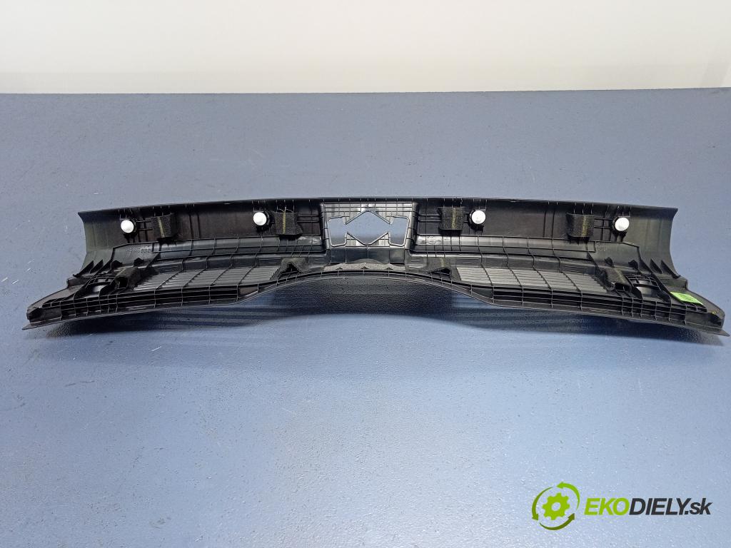 Kia Ceed 2022 lišta kufra: 85770-J7100