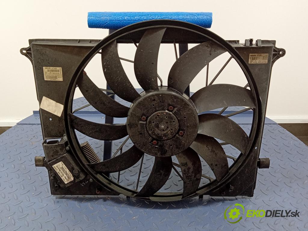 Mercedes S-klasa 2003 Ventilátor Chladiče: A2205000293