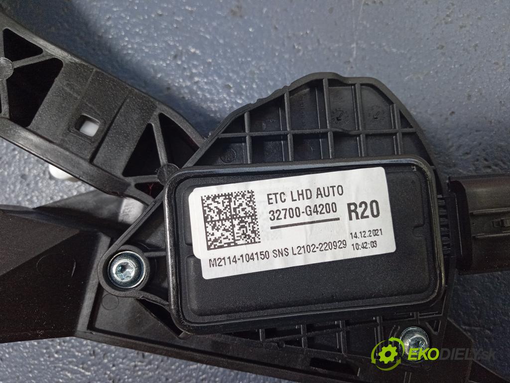 Kia Ceed 2022 Pedál: Plyn: 32700-G4200
