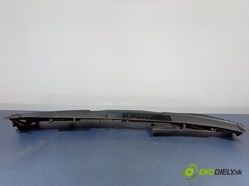 Lexus IS 2006 torpédo 55708-53060